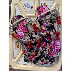 UGSA Beaded Sandals – Size 8 Floral Wrap Ankle Boho‎ Red White Statement Shoes